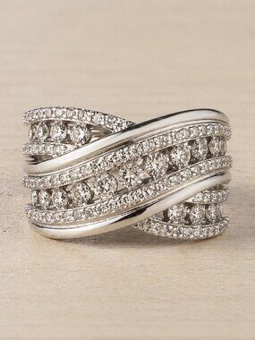10K White Gold 1.00 Carat Natural Diamond Crossover Ring Michael Hill Size 7